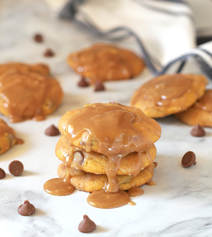 pumpkin chocolate chip cookie recipe with crunchy caramel icing