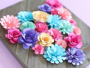 Rolled Paper Flower Sign