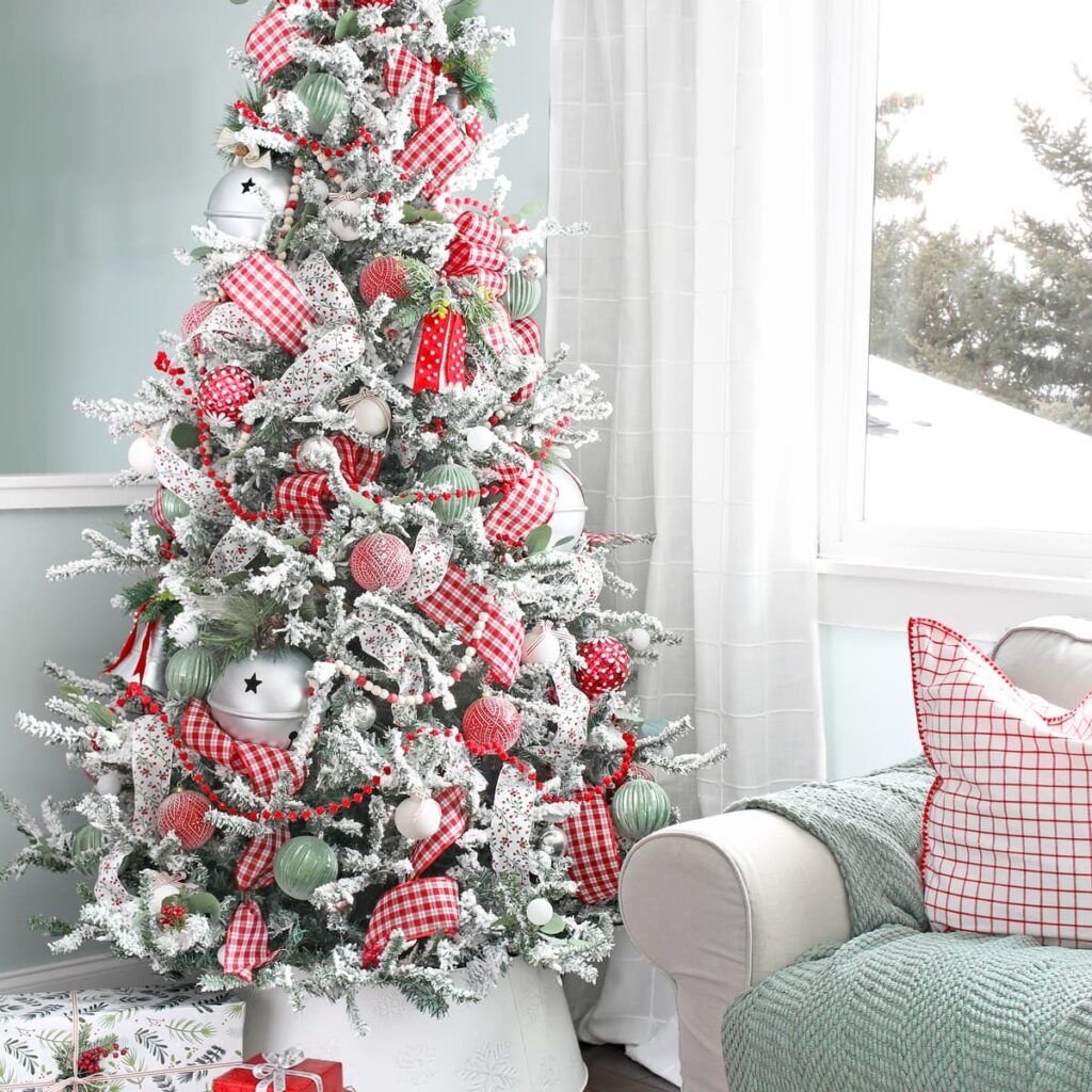 https://www.thecraftpatchblog.com/wp-content/uploads/2022/12/red-white-and-sage-christmas-tree-1024x1024.jpg