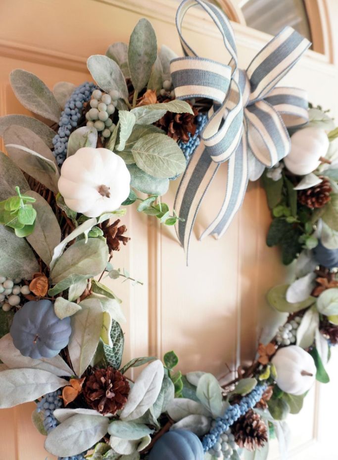 Couronne d'automne bleue et blanche à faire soi-même