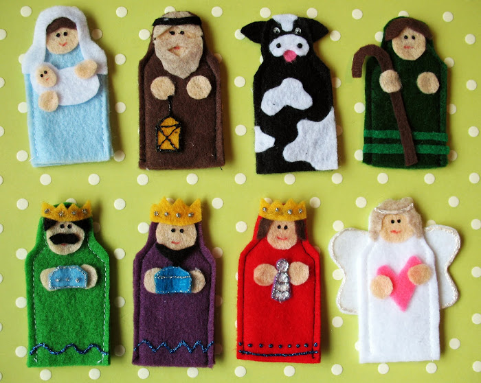 felt nativity finger puppets