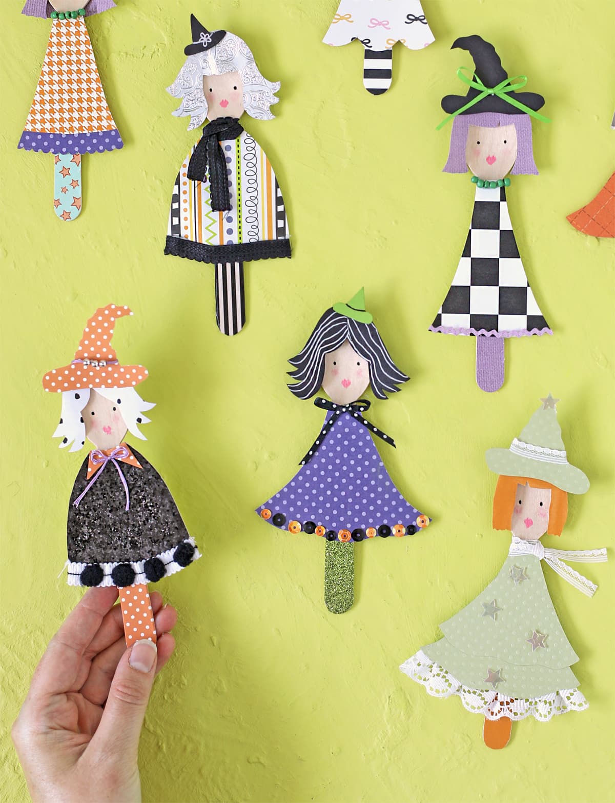 halloween craft wooden spoon witches 