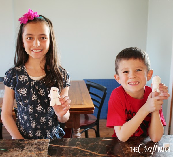 making marshmallow robots