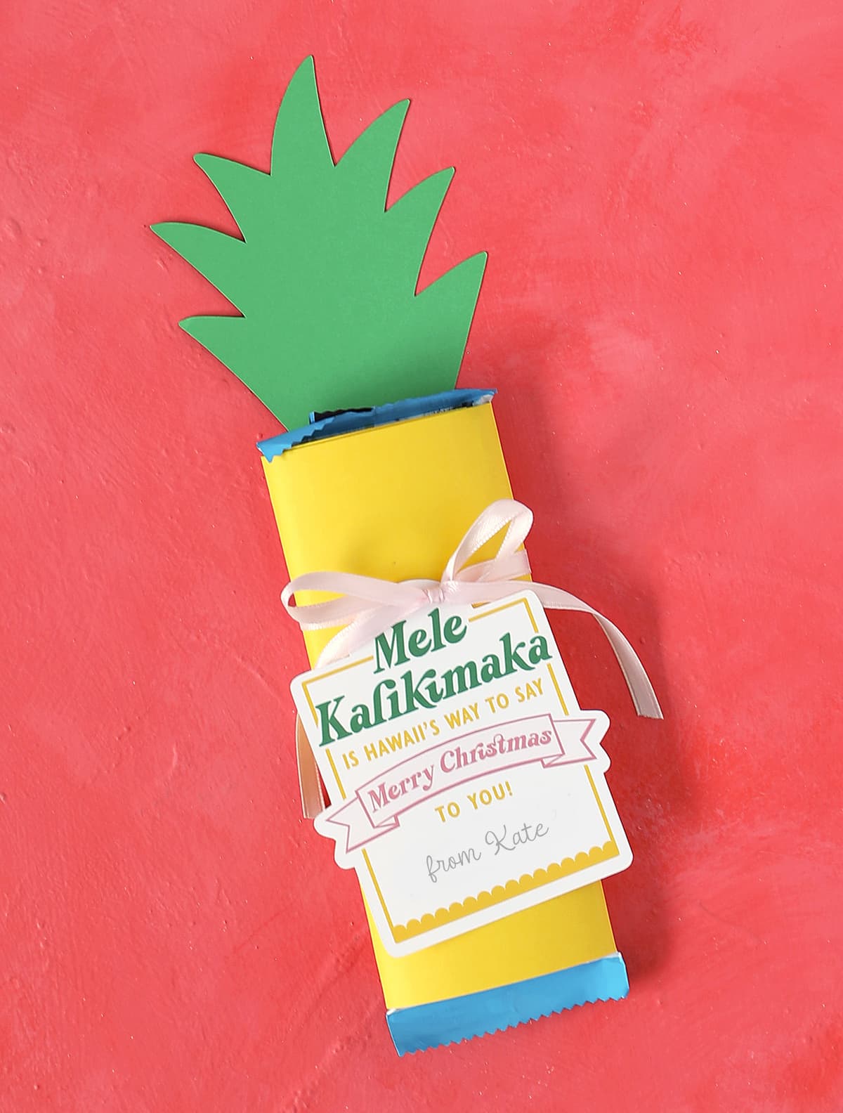 Mele Kalikimaka pineapple candy bar wrapper christmas gift idea with printable tag