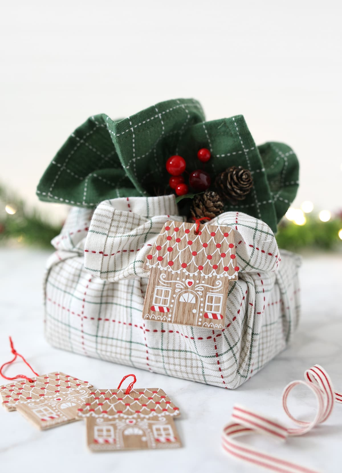 tea towel gift wrap instructions